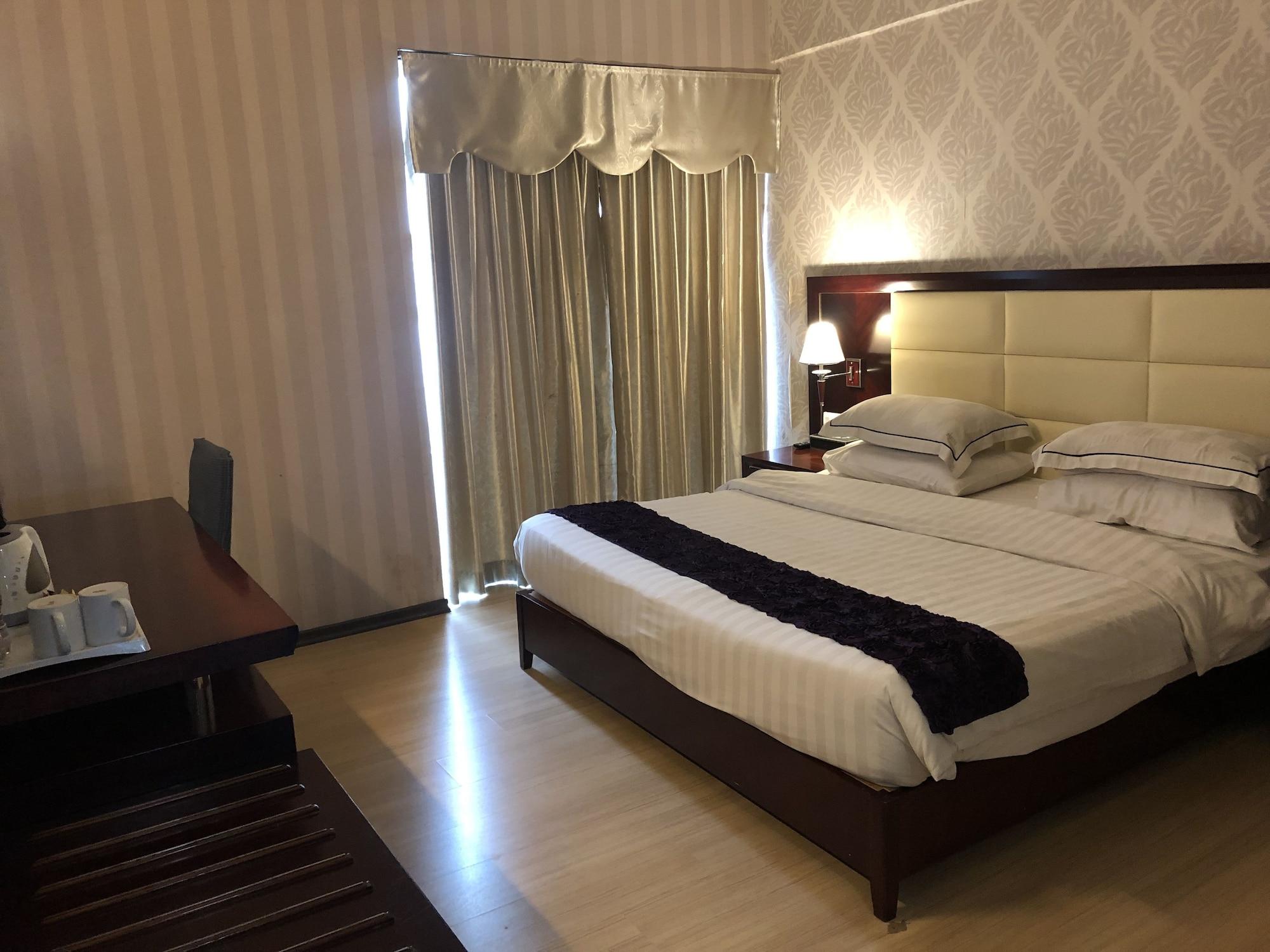 Pariss Hotel Johor Bahru Extérieur photo