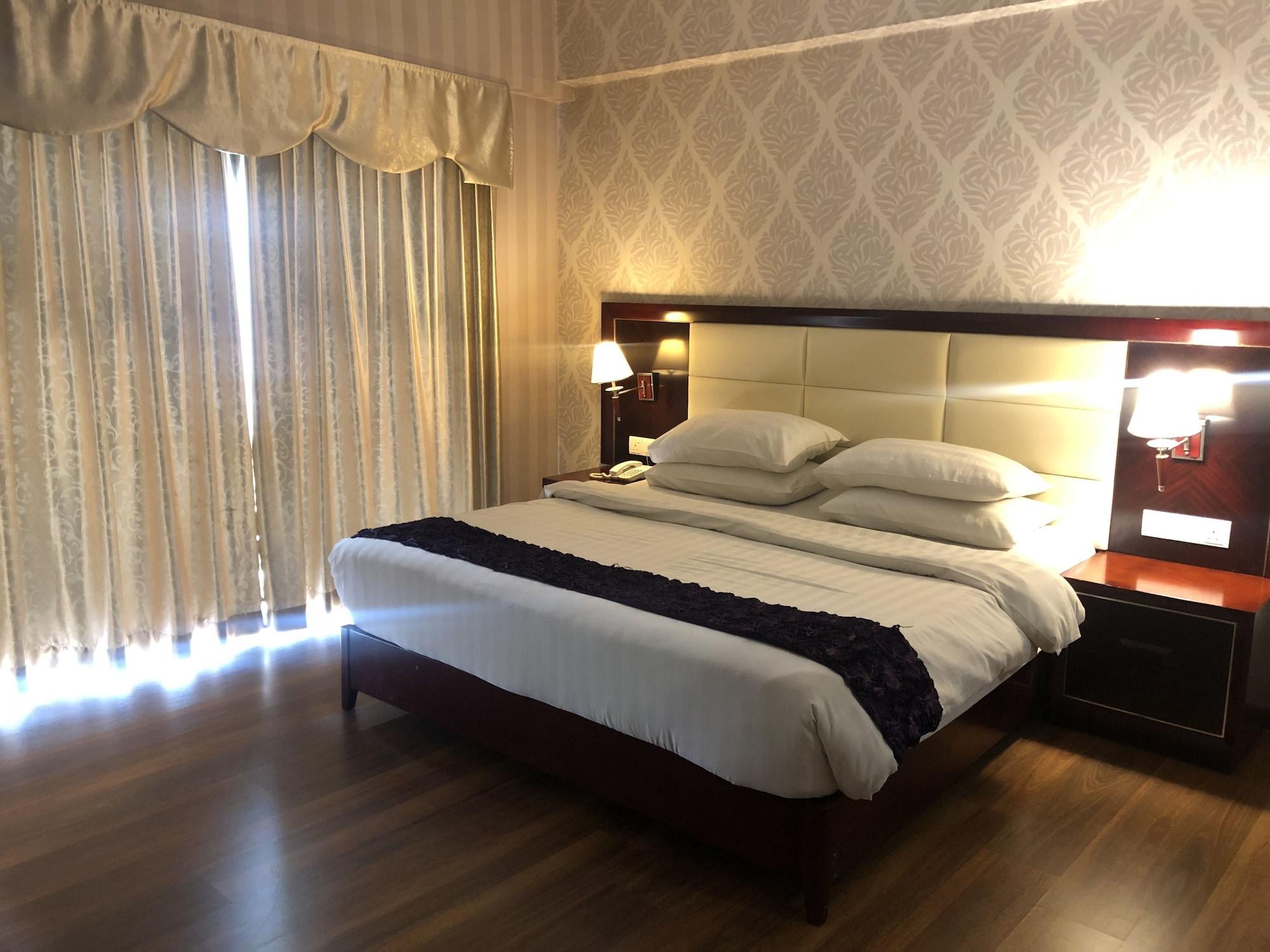 Pariss Hotel Johor Bahru Extérieur photo