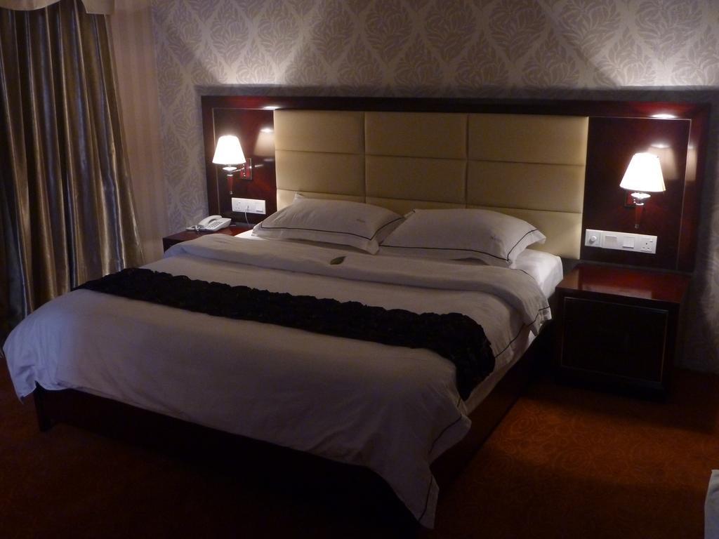 Pariss Hotel Johor Bahru Extérieur photo