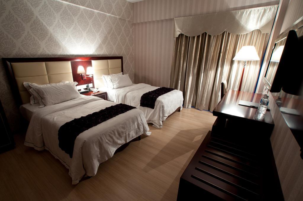 Pariss Hotel Johor Bahru Chambre photo