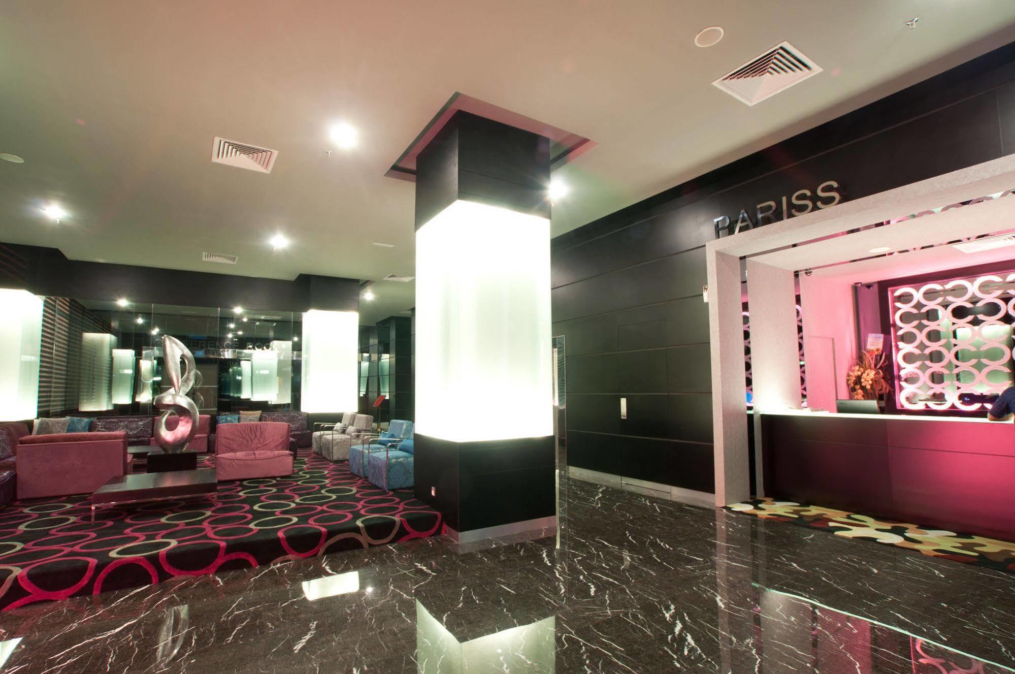 Pariss Hotel Johor Bahru Extérieur photo