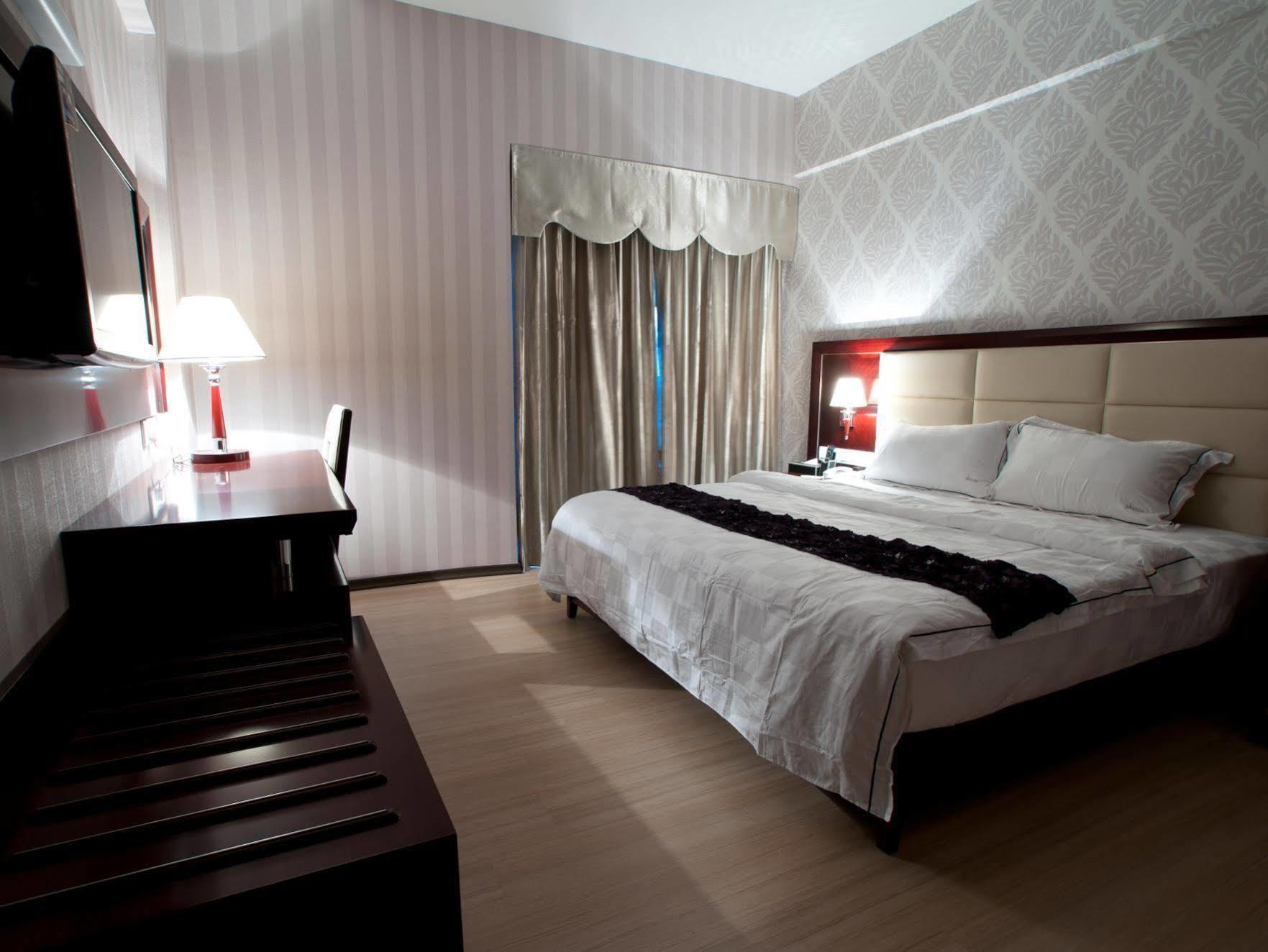 Pariss Hotel Johor Bahru Extérieur photo