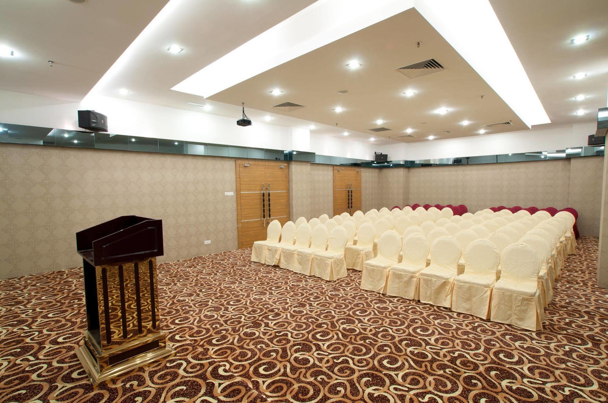 Pariss Hotel Johor Bahru Extérieur photo