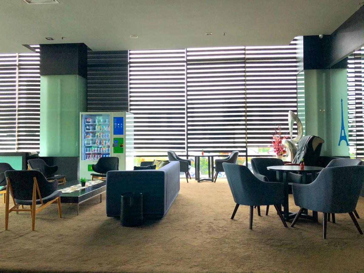 Pariss Hotel Johor Bahru Extérieur photo